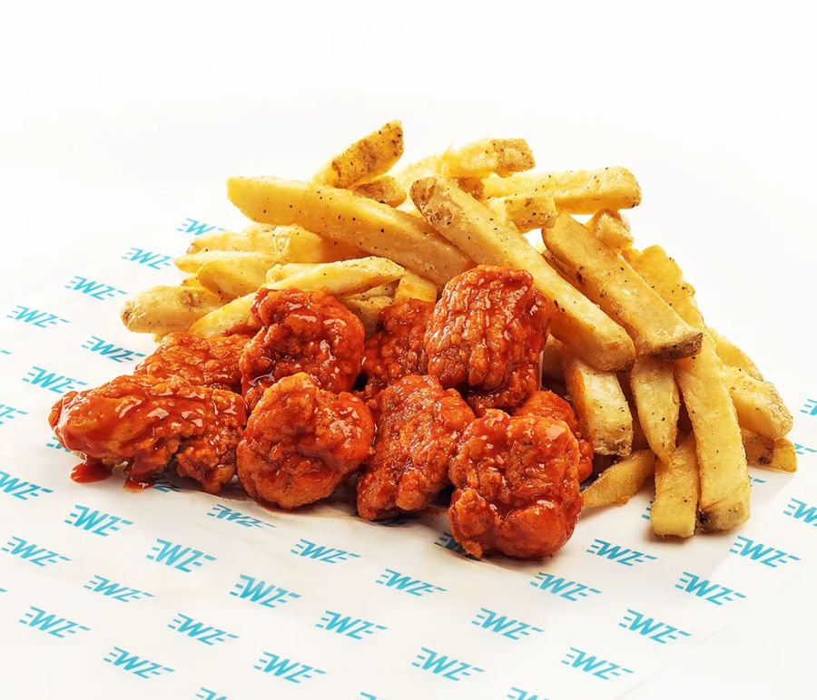 Boneless Wings and Fries